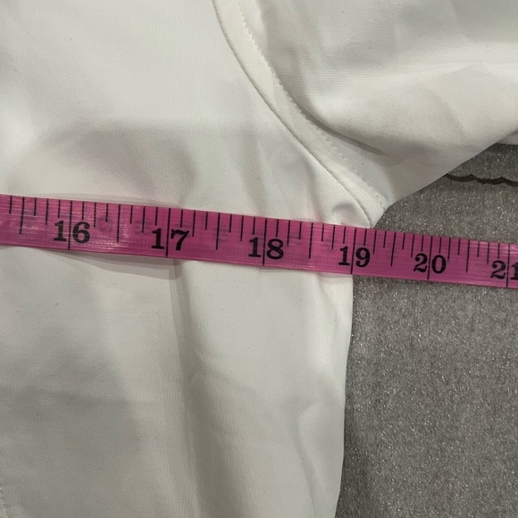 [8] Lululemon white 3/4 sleeve Stay Cool Jacket with mesh back NWOT - Picture 6 of 8